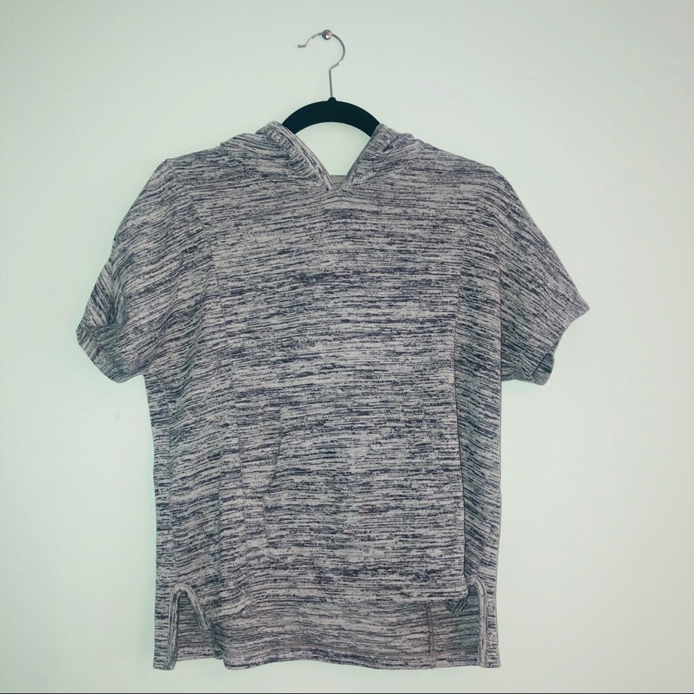 grey athleta girl short sleeve sweatshirt